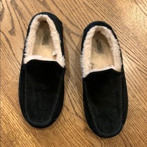 Black Ugg Shearling Slippers